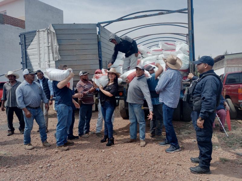 Más de 1600 Productores beneficiados con más de 750 toneladas de Fertilizantes en Penjamillo.